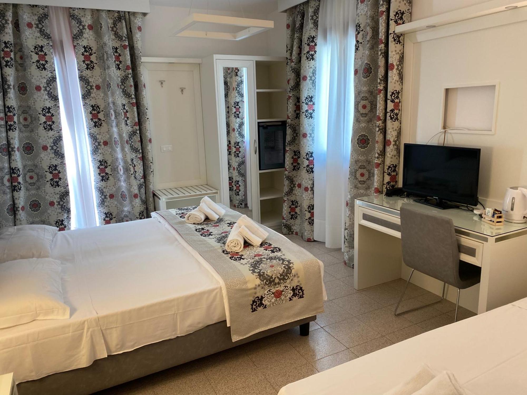 Hotel Adria Lignano Sabbiadoro Camera foto