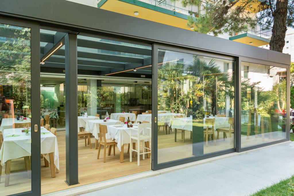Hotel Adria Lignano Sabbiadoro Esterno foto
