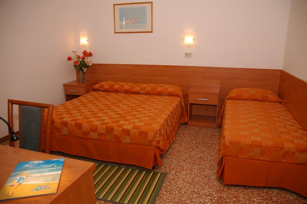Hotel Adria Lignano Sabbiadoro Esterno foto