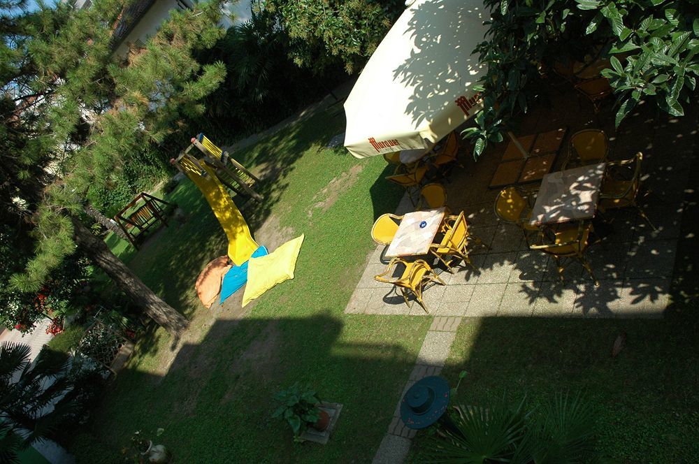Hotel Adria Lignano Sabbiadoro Esterno foto