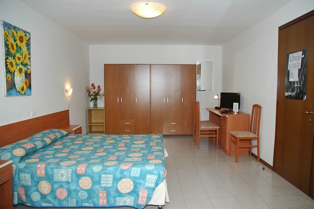 Hotel Adria Lignano Sabbiadoro Esterno foto
