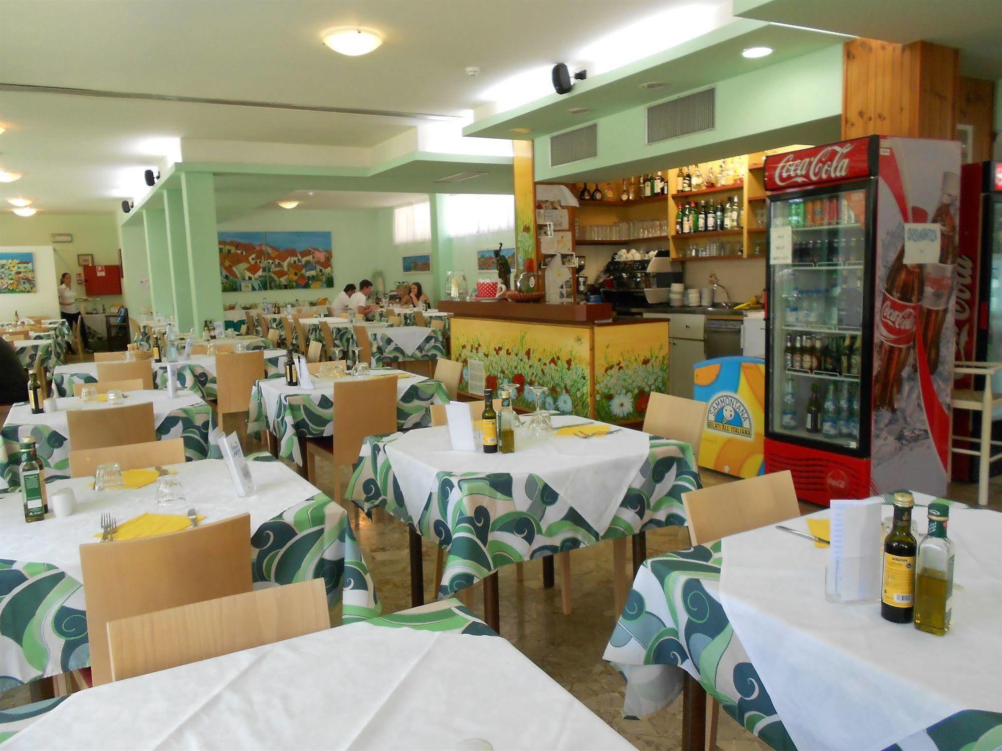Hotel Adria Lignano Sabbiadoro Esterno foto