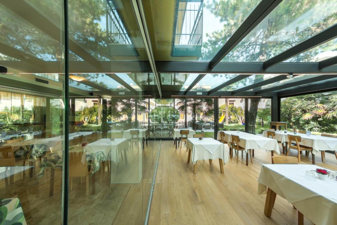 Hotel Adria Lignano Sabbiadoro Esterno foto